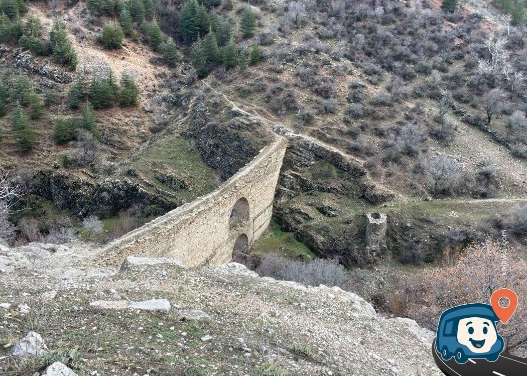 Uluborlu Kalesi Altı Otopark ve Mola Yeri - Isparta, foto 4