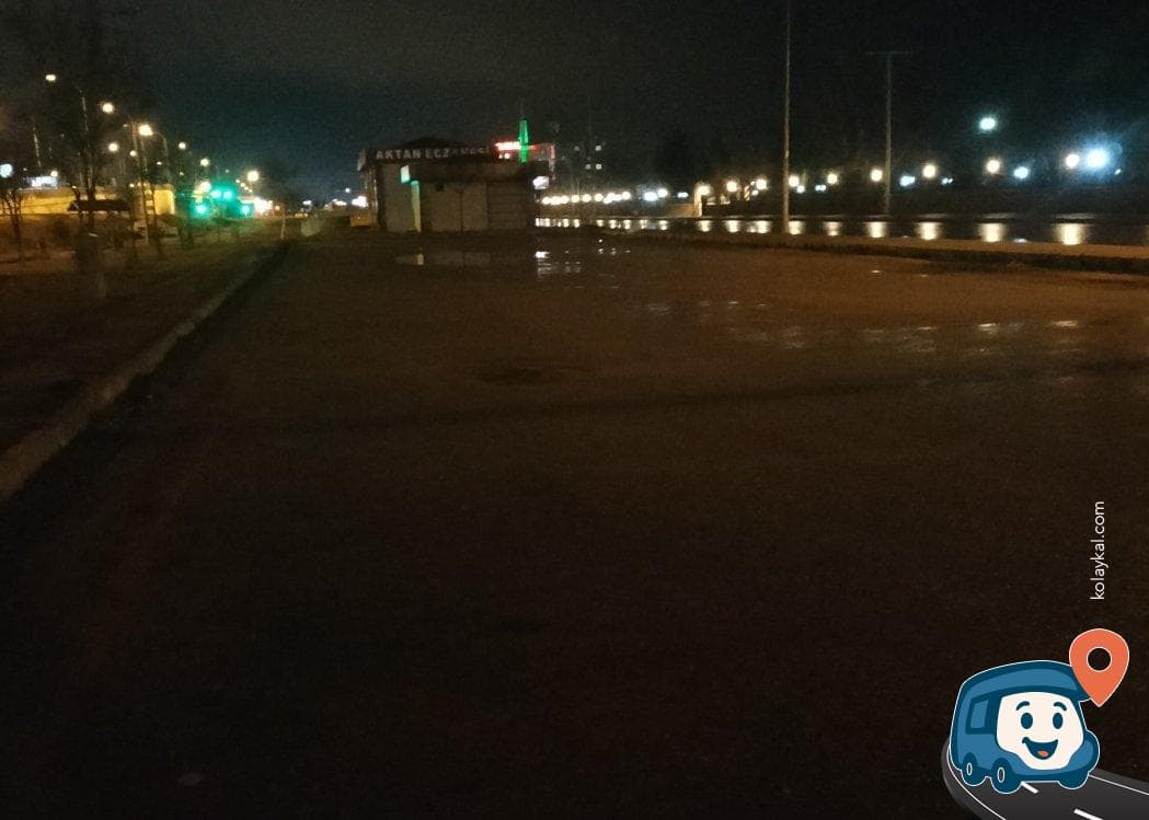 Devlet Hastanesi Yanı Transit Park Alanı - Afyonkarahisar Merkez, Afyonkarahisar, foto 1