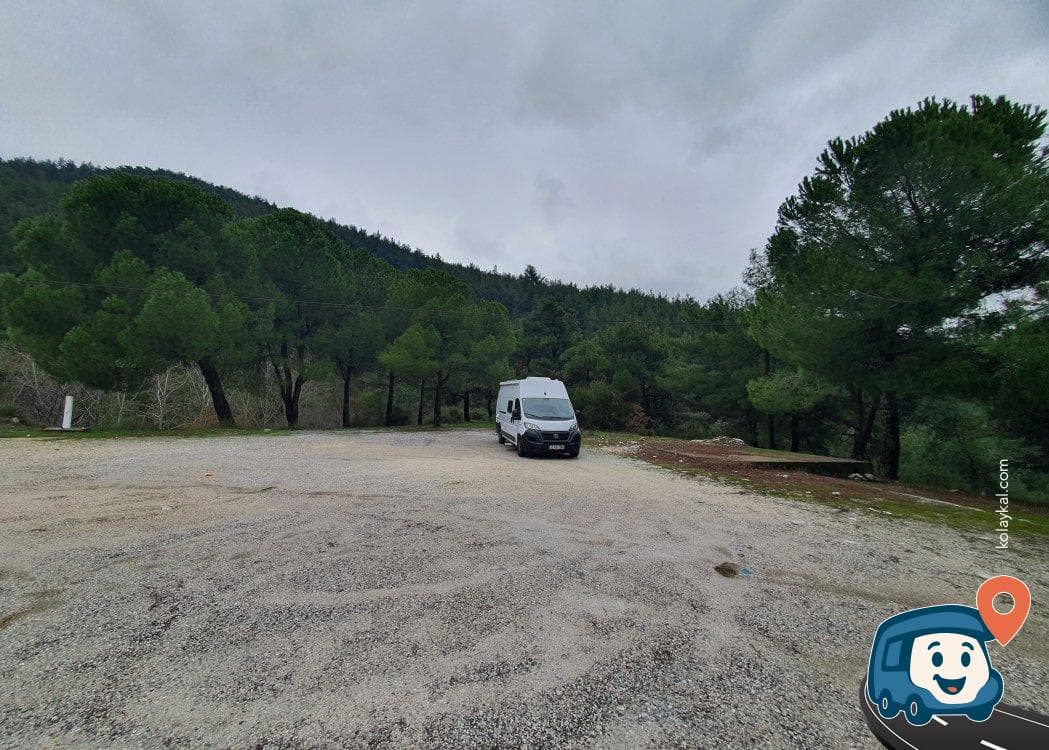 Manisa İzmir Karayolu Kenarı Dinlenme Alanı - Yunusemre, foto 1
