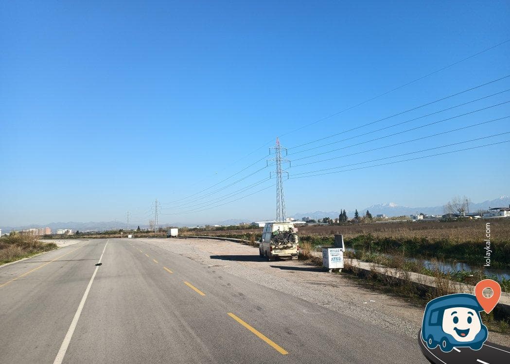 Düden Nehri Kanalı Yanı Park Yeri - Kepez, Antalya, foto 1