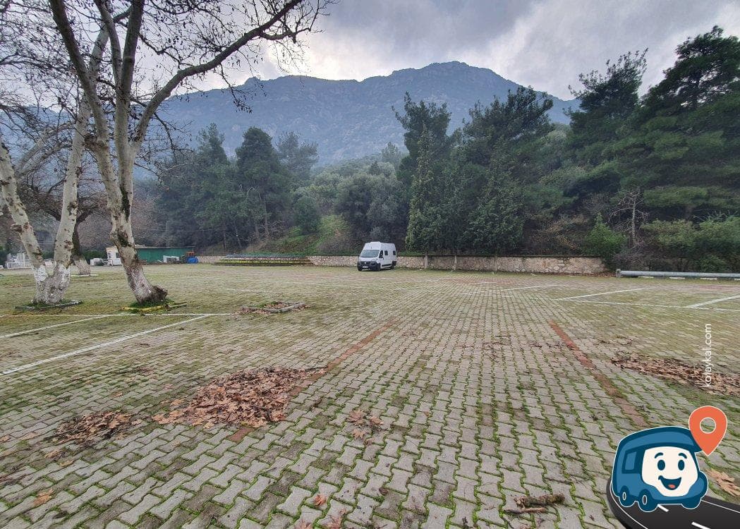 Manisa Girişi Piknik Alanı Ücretsiz Otoparkı - Şehzadeler, foto 1