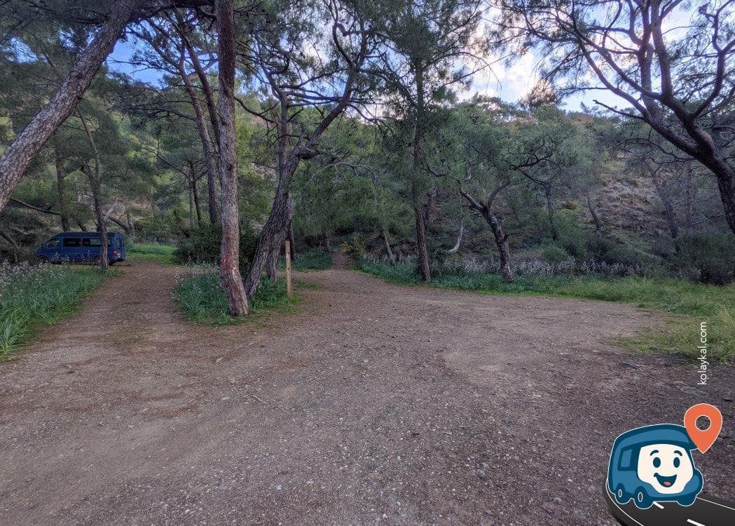 Çıralı Yanartaş Otoparkı ve Doğa Yürüyüşü Kamp Alanı - Kemer, Antalya, foto 1