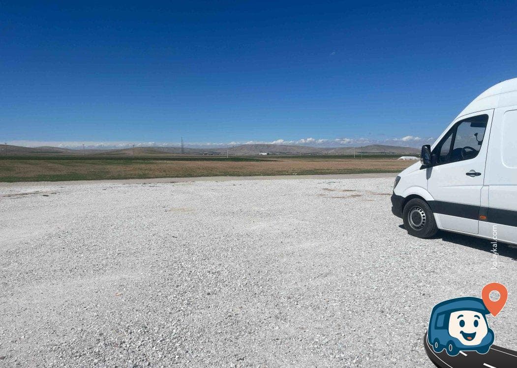 Anadolu Köyü Mezarlık Yanı Mola Noktası - Karatay, Konya, foto 1