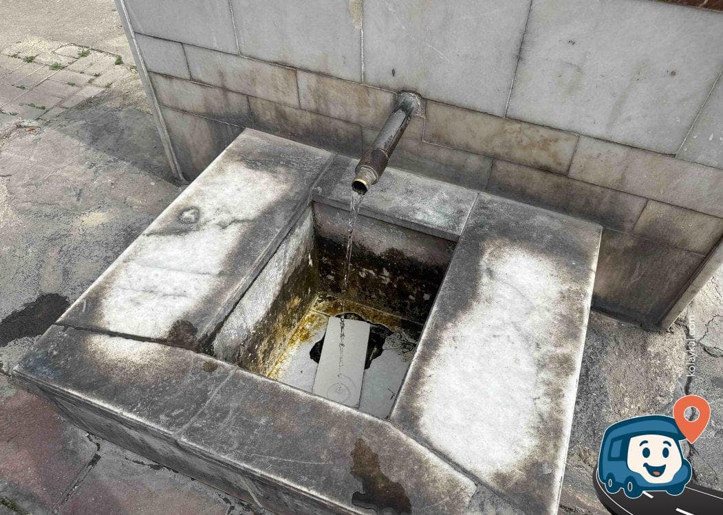 Su Kaynağı ve Çöp Kutusu - Pamukkale, Denizli, foto 1
