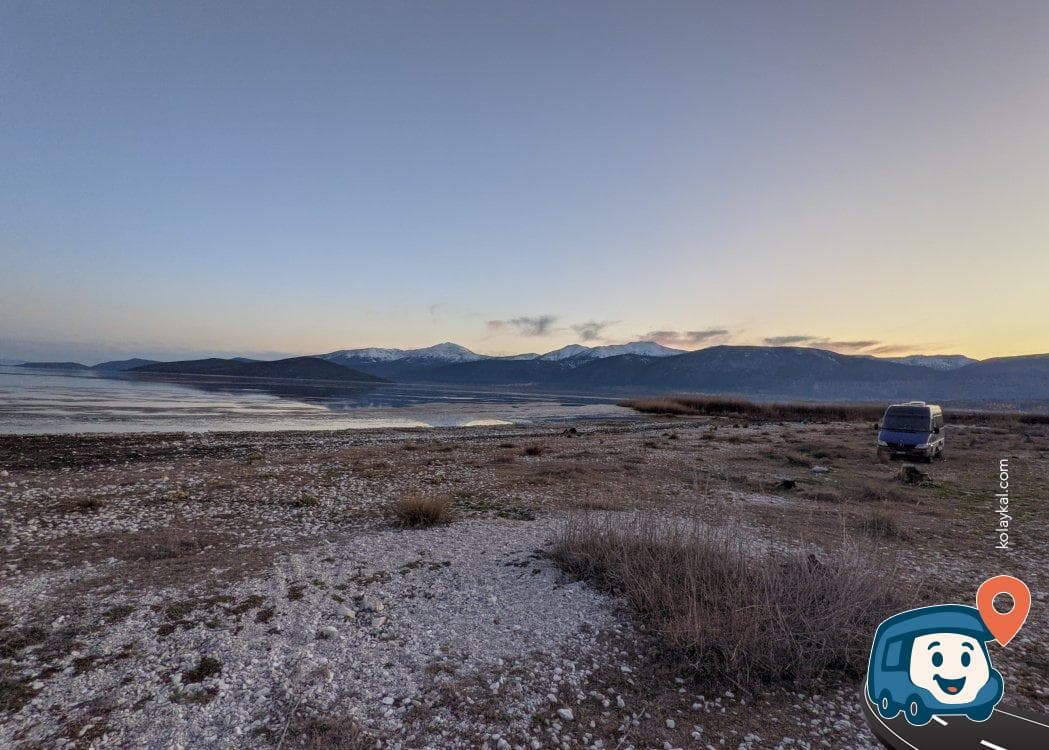 Kızıldağ Milli Parkı Yakınında Göl Kenarı Kamp Alanı - Şarkikaraağaç, Isparta, foto 1