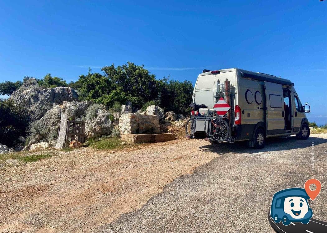 Ücretsiz Su Kaynağı ve Park Yeri - Kaş, Antalya, foto 1