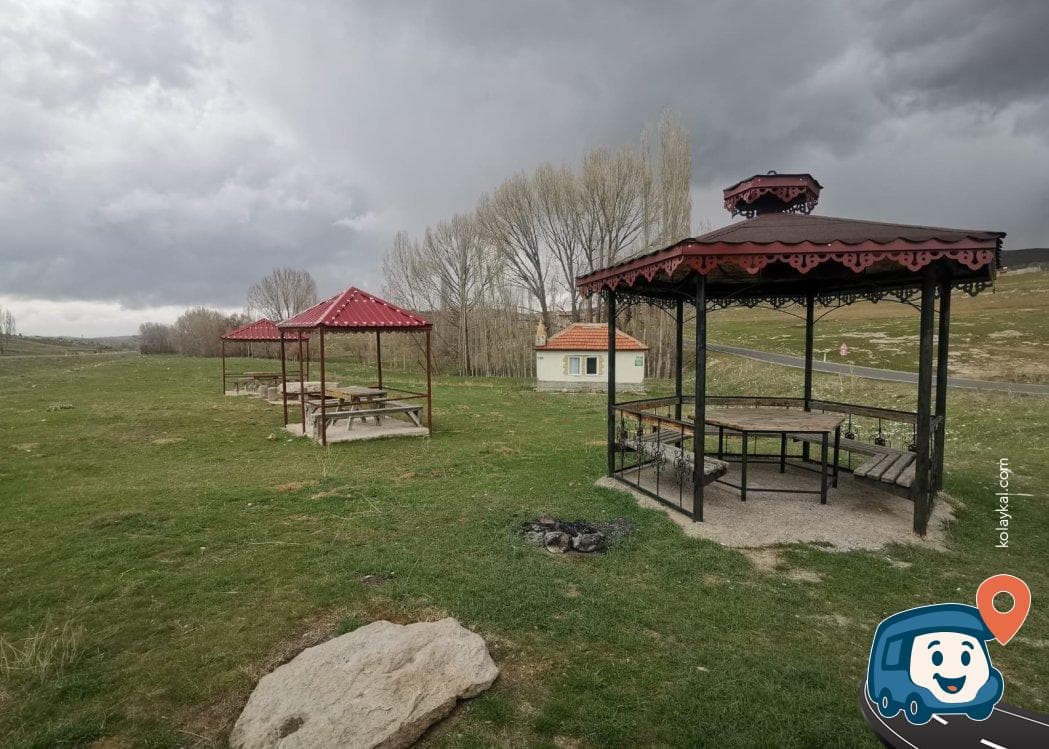Niğde Pınarbaşı Yolu Kenarı Mola Yeri ve Çeşme - Niğde Merkez, foto 1