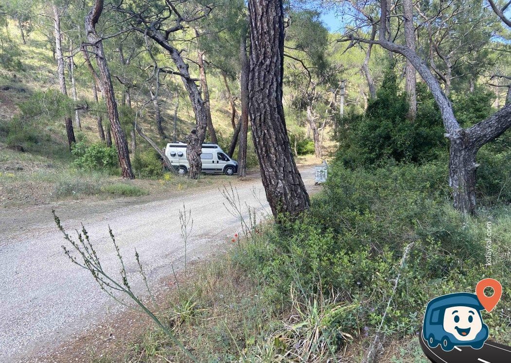 Çıralı Yanartaş Kampı ve Otoparkı - Kemer, Antalya, foto 2