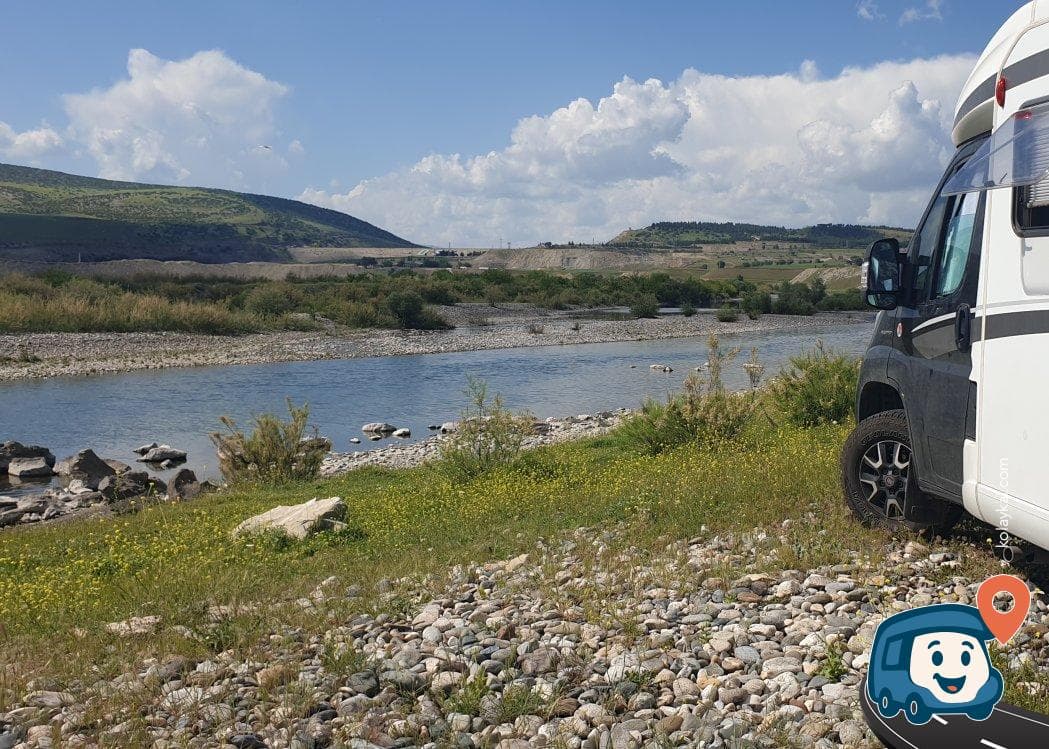 Nehir Kenarında Kamp ve Piknik Alanı - Kozluk, Batman, foto 1