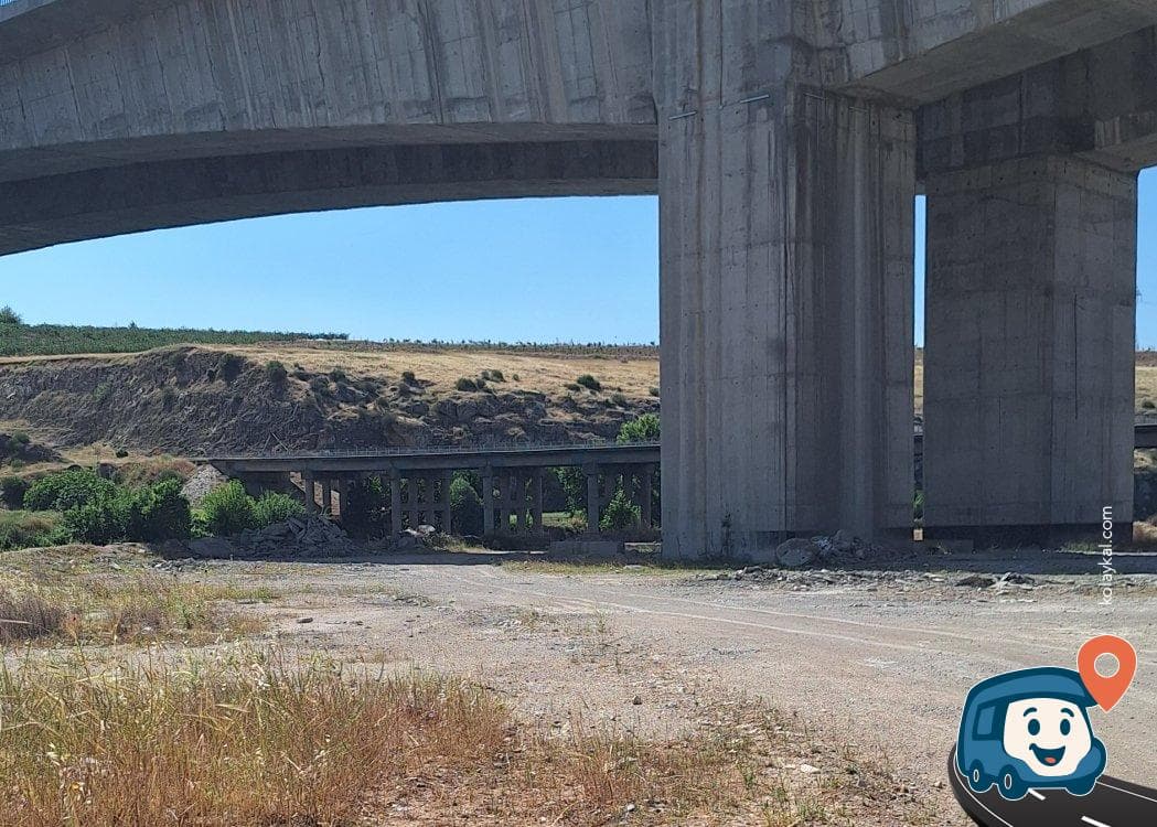 Sakin Köprü Altı Otopark ve Şelale Kamp Alanı - Adıyaman Merkez, Adıyaman, foto 1