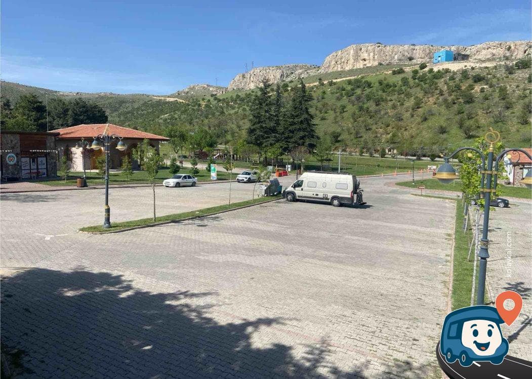 İnderesi Tabiat Parkı Otoparkı - Battalgazi, Malatya, foto 1