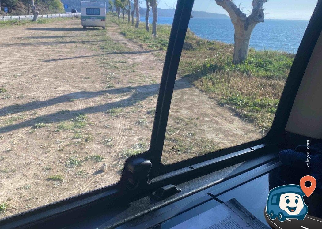 Feribot İskelesi Yakını Manzaralı Kamp ve Karavan Alanı - Eceabat, Çanakkale, foto 1