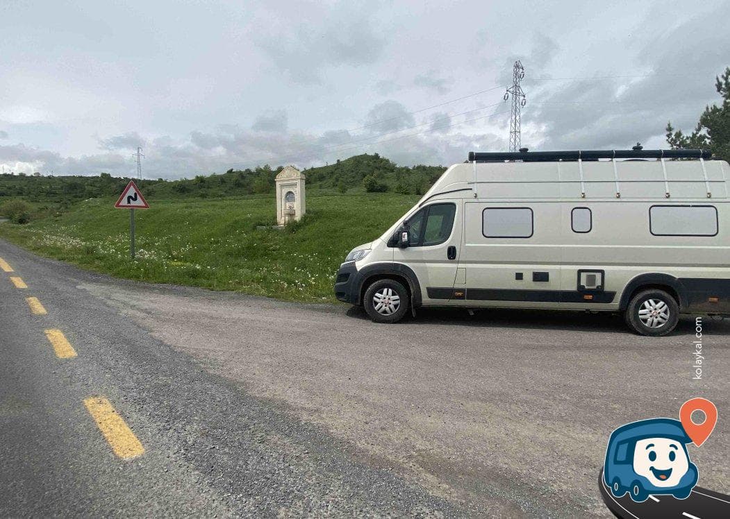 Ardahan Yolu Üzeri Ücretsiz Su Kaynağı ve Piknik Alanı - Posof, foto 1