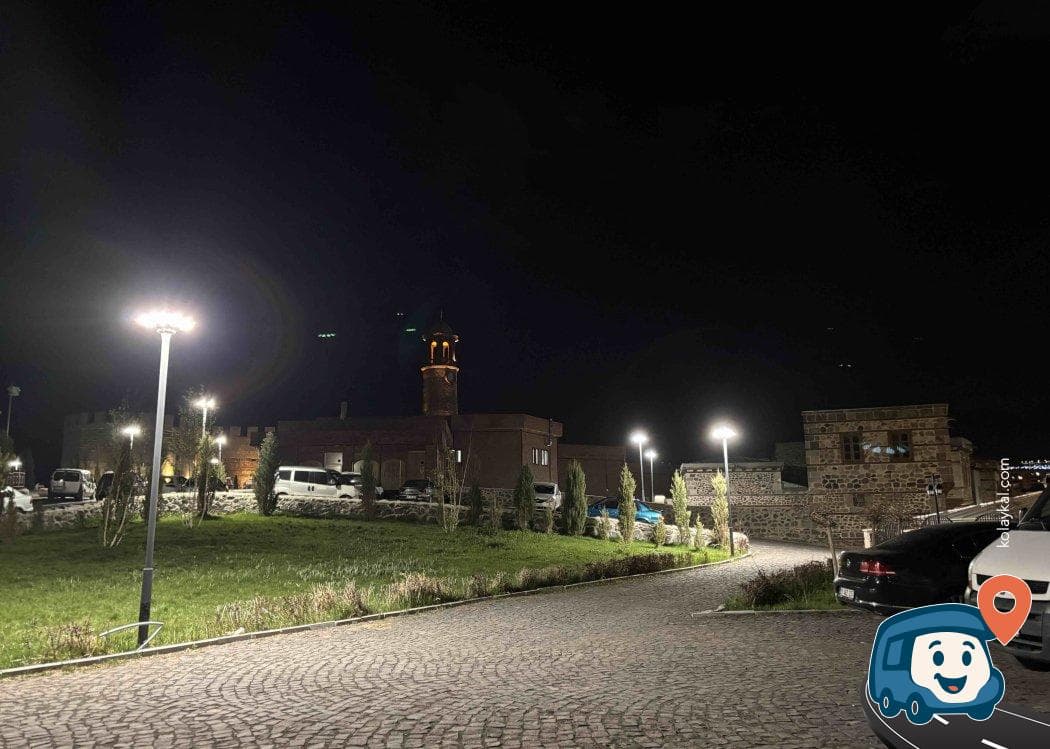 Esat Paşa Camii Yanı Otopark ve Konaklama Alanı - Yakutiye, Erzurum, foto 2