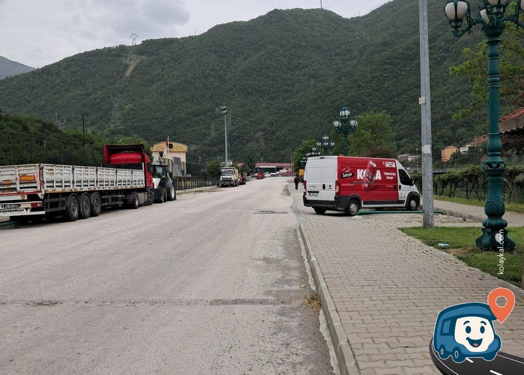 Arhavi Aksu Köyü Ücretsiz Otopark ve Su Kaynağı - Borçka, Artvin, foto 1