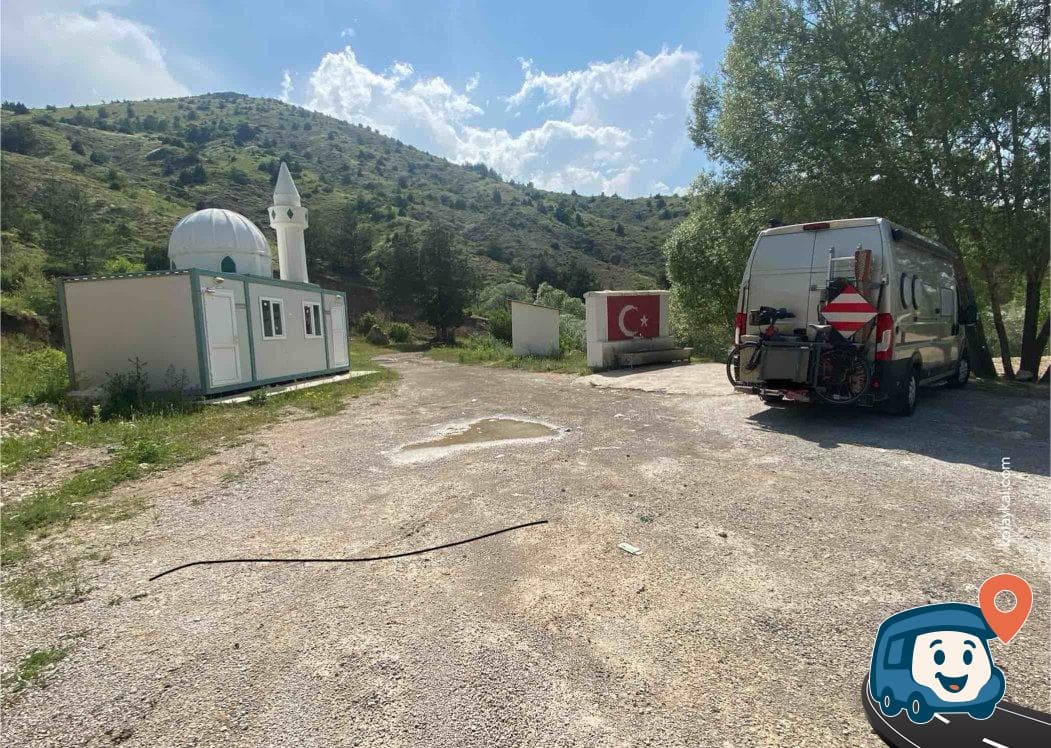 Erzincan Gümüşhane Karayolu Mola Yeri - Kelkit, foto 2