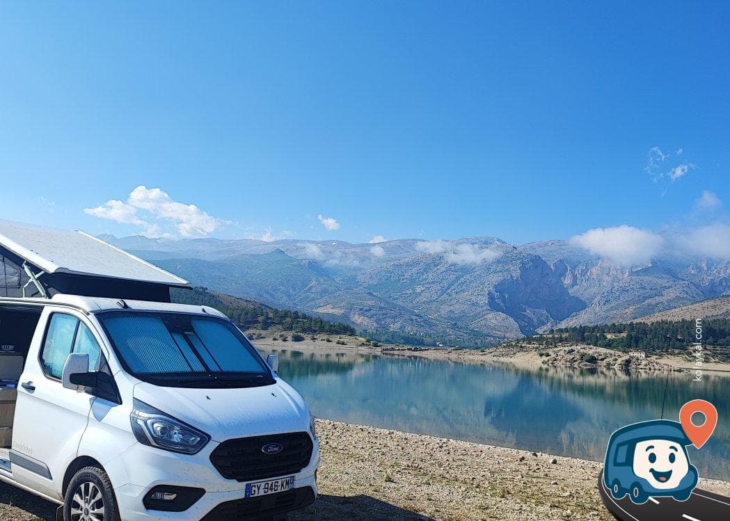 Aladağlar Milli Parkı Yakınında Göl Kenarı Kamp Alanı - Halkapınar, Konya, foto 1