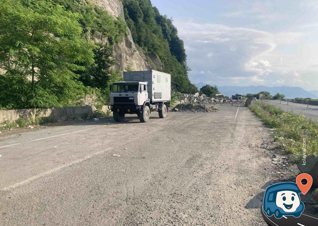 Türkiye Gürcistan Sınırına 15km Kala Yol Kenarı Otoparkı - Hopa, Artvin, foto 1
