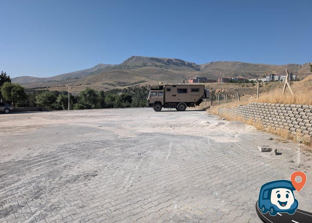 Yeni Malatyaspor Tesisleri Otoparkı - Battalgazi, foto 3