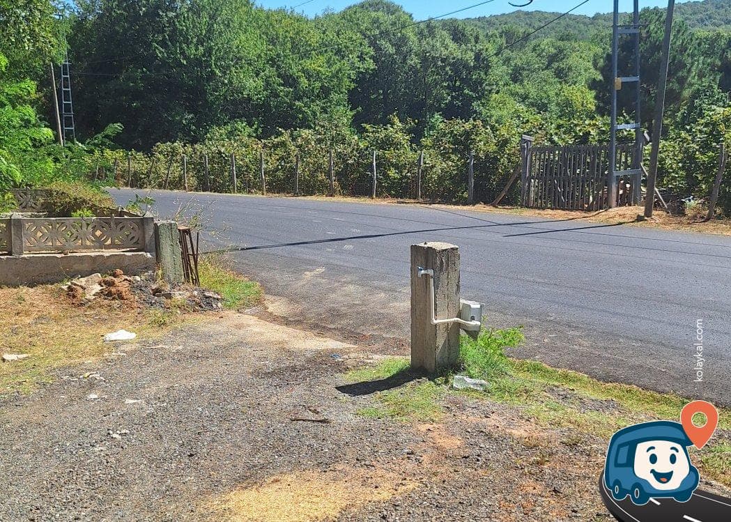 Sahilköy Yolu Kenarı Su Kaynağı ve Park Alanı - Şile, İstanbul, foto 1