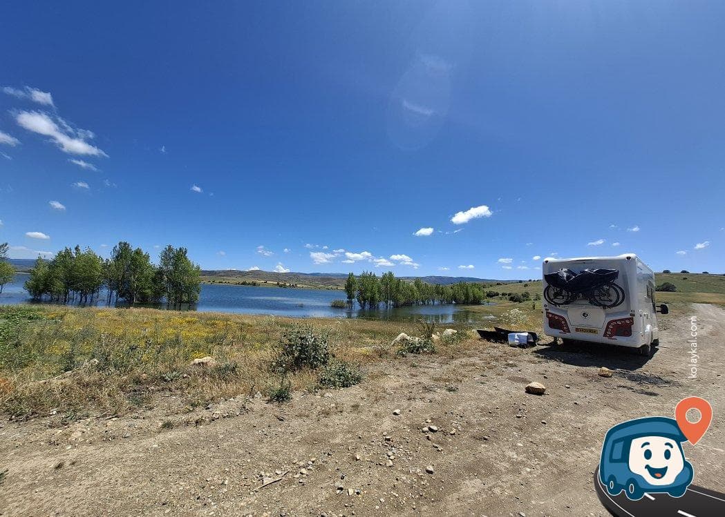 Aşağı Tepecik Kamp Alanı - Gölova, Sivas, foto 1