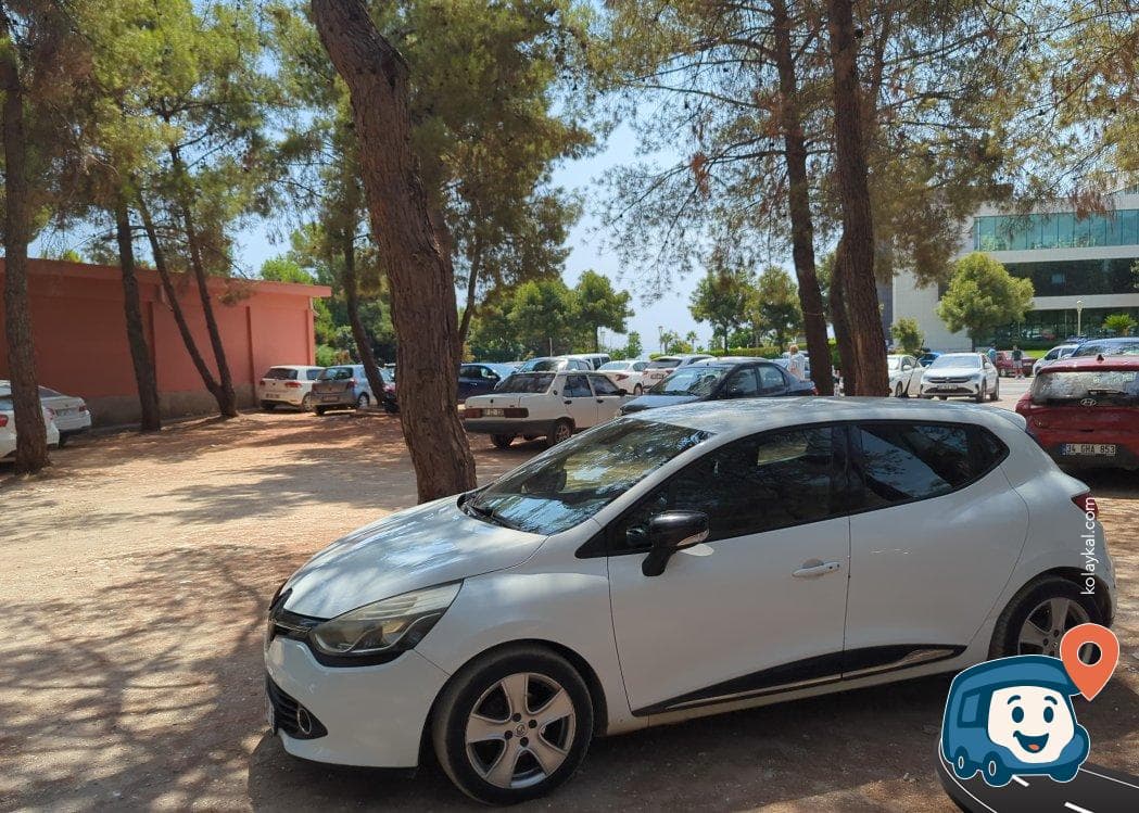Çam Ağaçları Altında Sahile Yakın Otopark - Konyaaltı, Antalya, foto 2