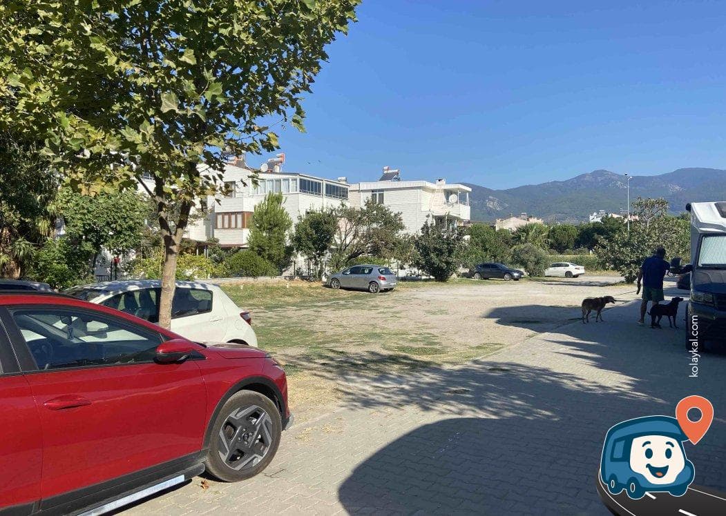 Akçay Kordon Yakını Ücretsiz Otopark ve Park Alanı - Edremit, Balıkesir, foto 3