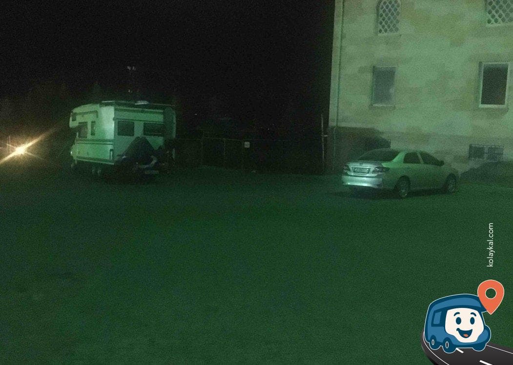 Kırşehir Yolu Kenarı Otopark ve Mola Alanı - Mucur, foto 2