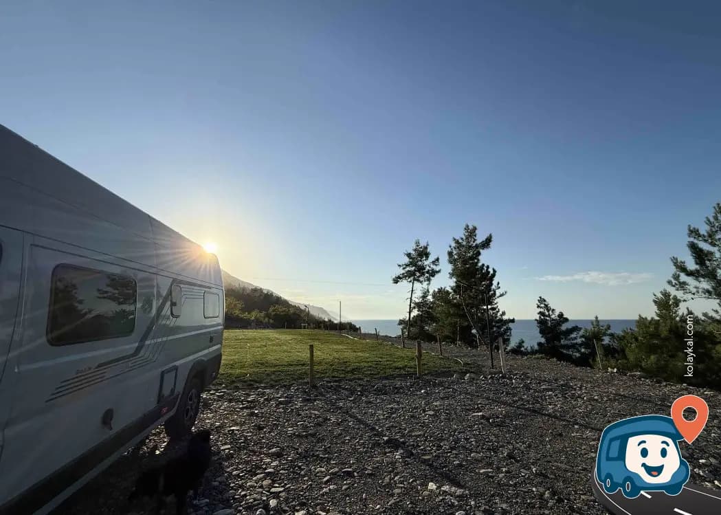 D010 Yolu Kenarı Aile İşletmesi Kamp Alanı - İnebolu, Kastamonu, foto 1
