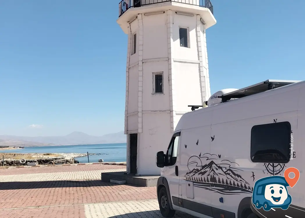 Van Gölü Kenarı Otopark ve Kamp Alanı - Erciş, foto 1