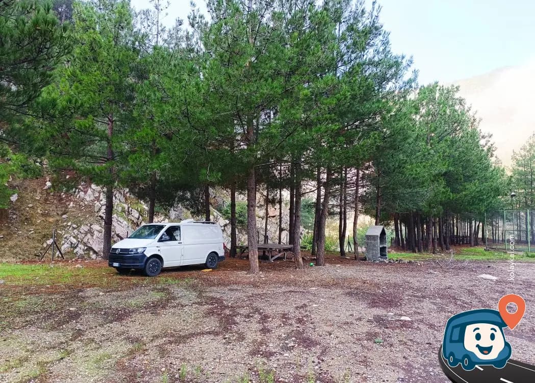 Kadirli Terk Edilmiş Piknik Alanı Kamp Yeri - Onikişubat, Kahramanmaraş, foto 1