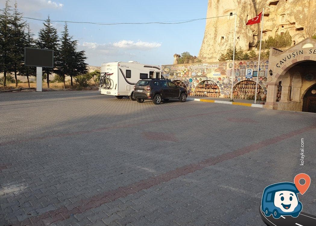 Göreme Hediyelik Eşya Dükkanı Önü Ücretsiz Otopark - Avanos, Nevşehir, foto 1