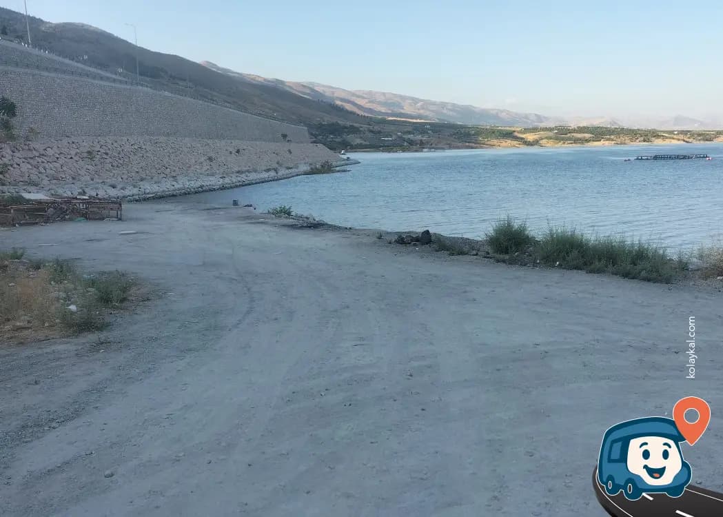 Baraj Gölü Yakını Köprü Altı Kamp ve Balık Tutma Alanı - Kale, Malatya, foto 3