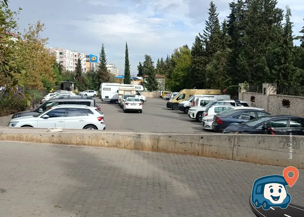 Antalya Mezarlık Yanı Ücretsiz Otopark - Muratpaşa, foto 1