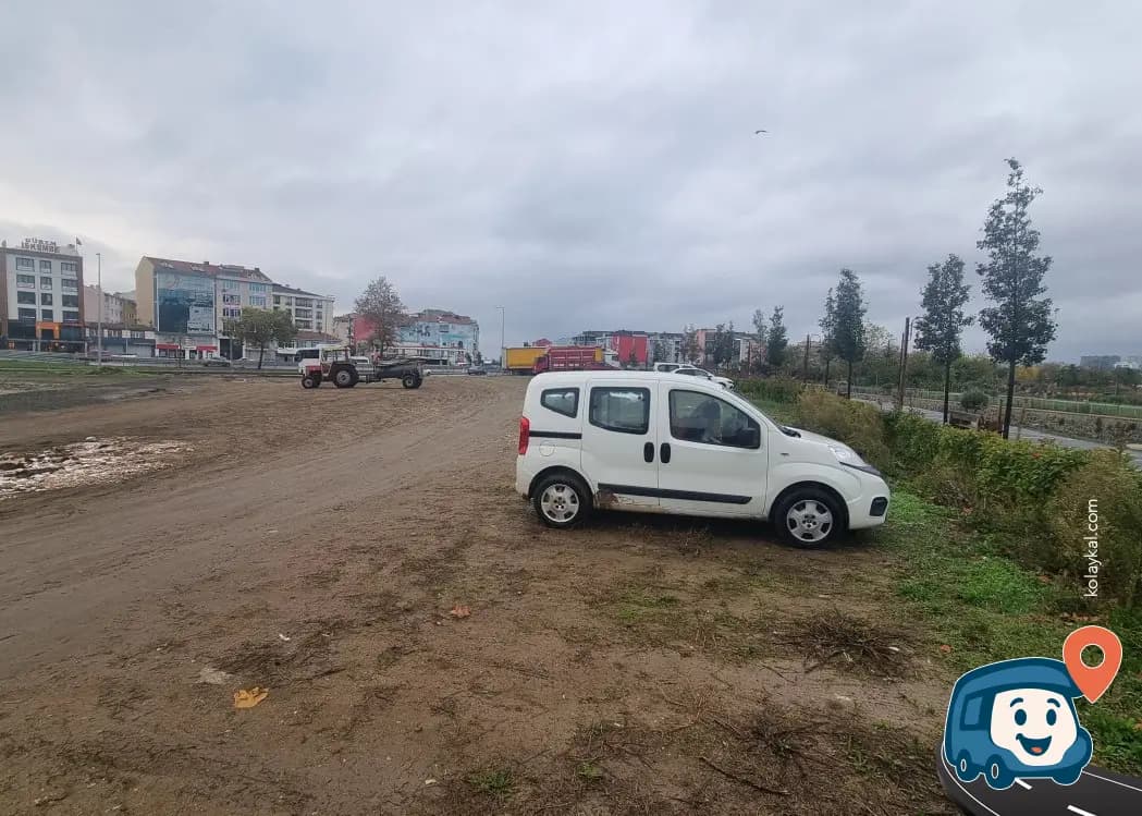 Tem Otoyolu Yakını Ücretsiz Otopark ve Mola Alanı - Silivri, İstanbul, foto 1