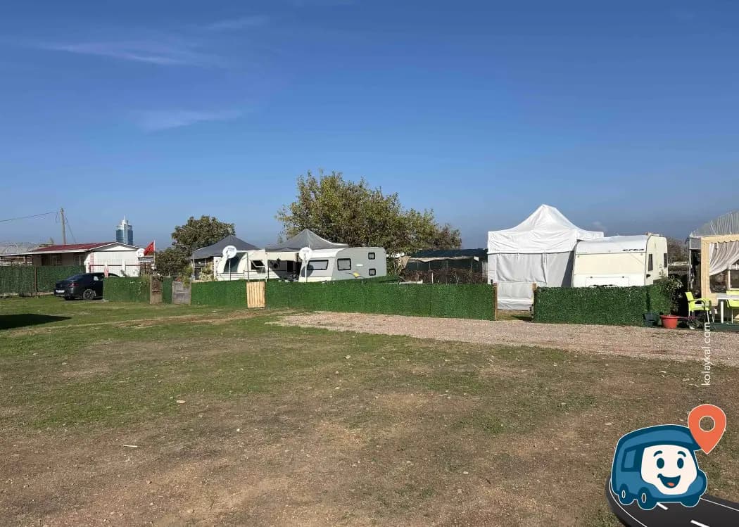 Elektrik ve Su İmkanlı Kamp Alanı - Balçova, İzmir, foto 3