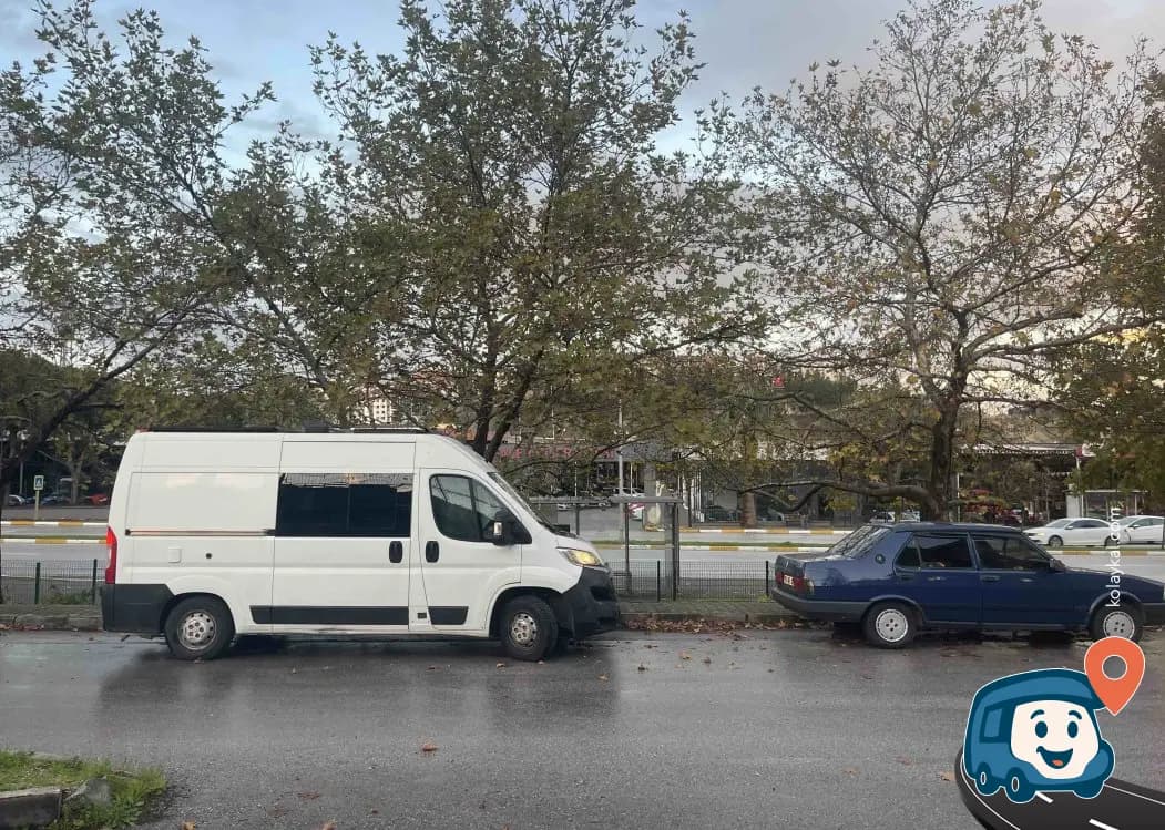 Balıkesir Karayolu Yanı Otopark ve Kamp Alanı - Karesi, foto 1
