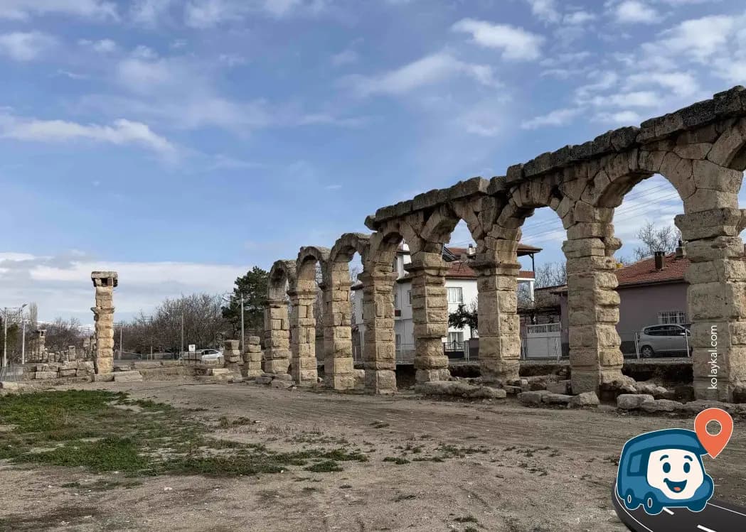 Antik Roma Su Kemeri Yanında Otopark - Bor, Niğde, foto 1