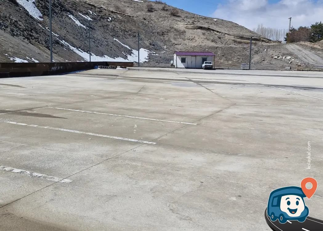 Van Muradiye Şelalesi Yakınında Geçiş Konaklama ve Park Alanı - Ahlat, Bitlis, foto 2
