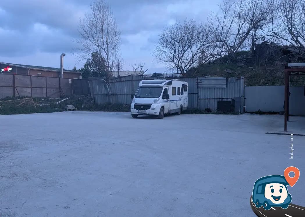 Merter Metro Yanı Güvenli Otopark - Bakırköy, İstanbul, foto 1