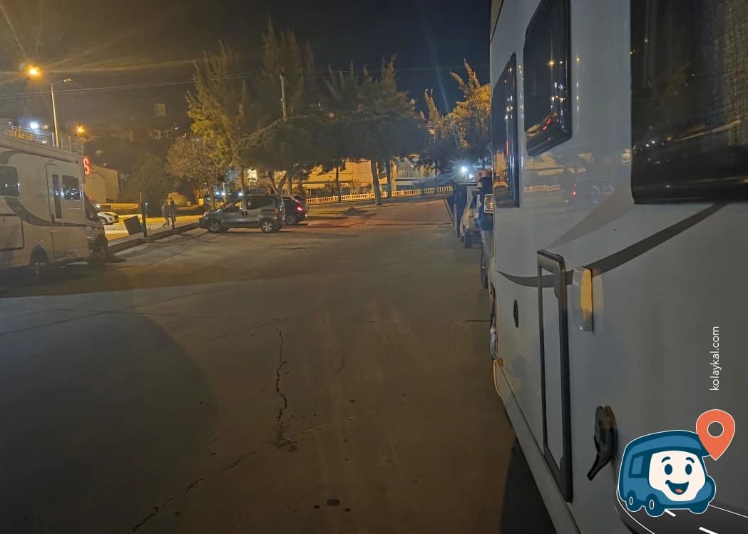 Ücretsiz Gece Konaklama Alanı - Kuşadası, Aydın, foto 2