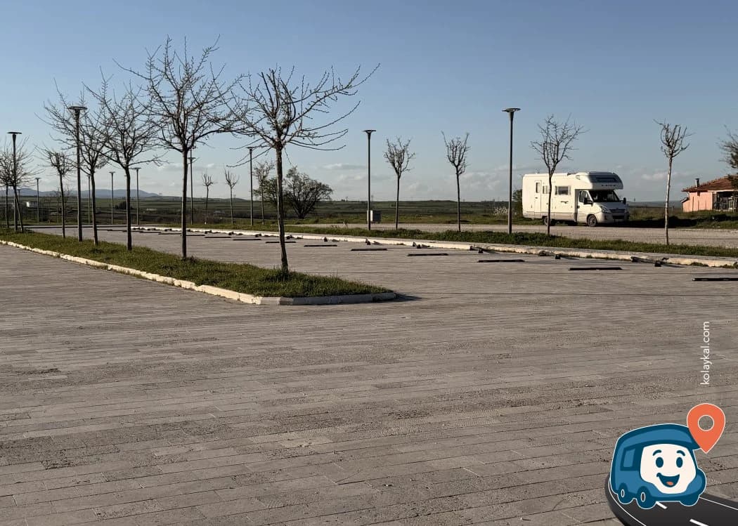 Selimiye Camii Otoparkı Kamp Alanı - Edirne Merkez, Edirne, foto 2