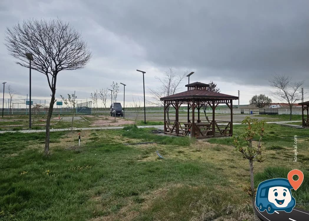 Kırşehir Kaman Hirfanlı Baraj Gölü Yakını Dinlenme ve Konaklama Noktası - Kulu, Konya, foto 1