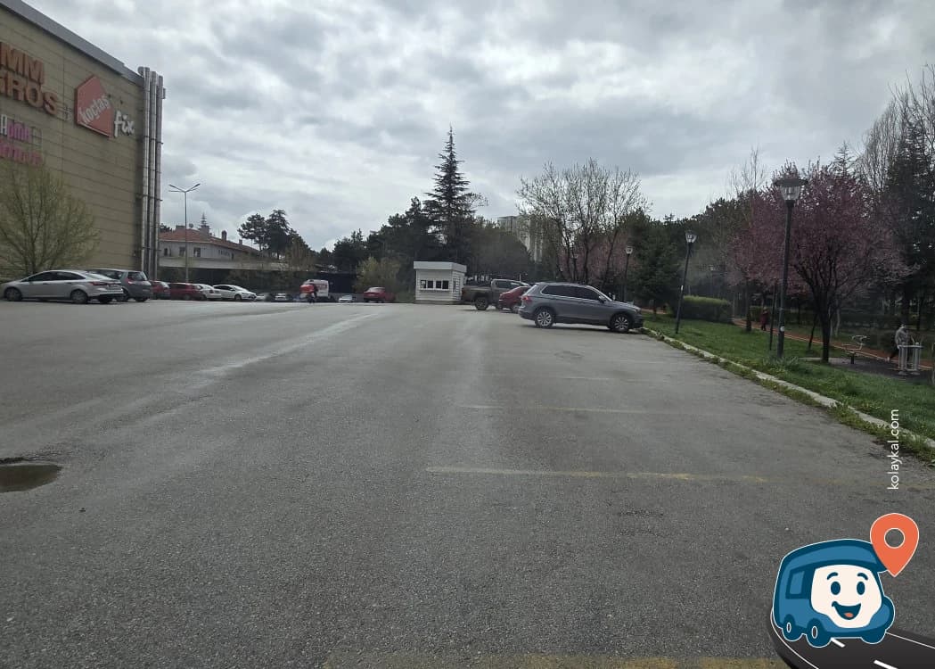 Alışveriş Merkezi Yanı Ücretsiz Geceleme Park Alanı - Çankaya, Ankara, foto 2