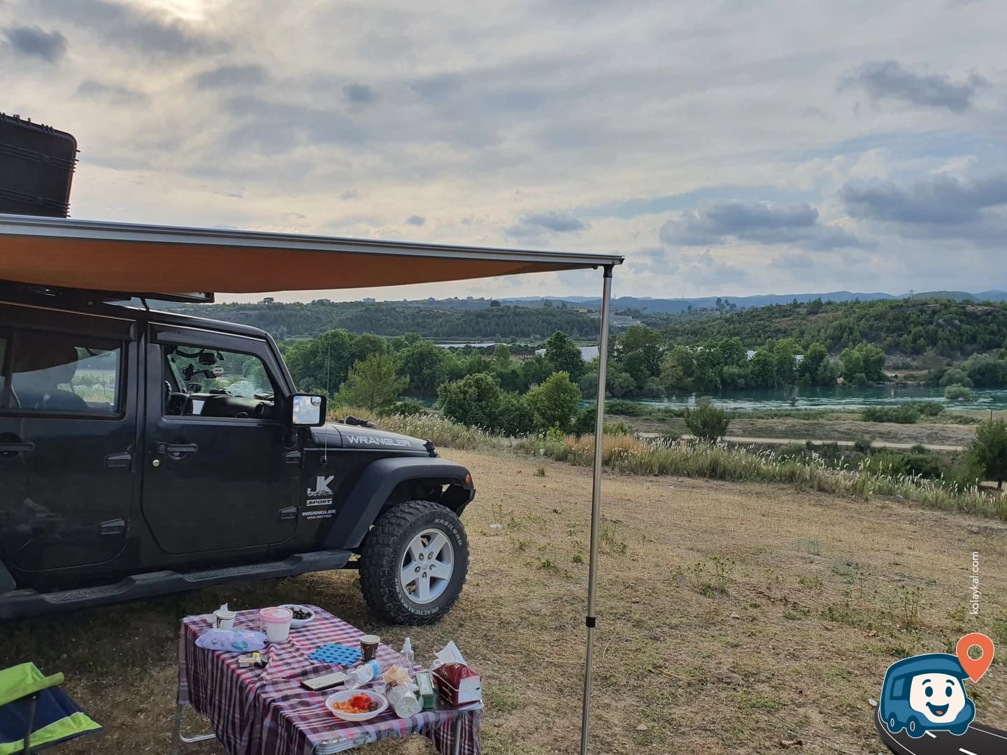 Manavgat Nehri Yakınında Vahşi Kamp Alanı - Antalya, foto 1
