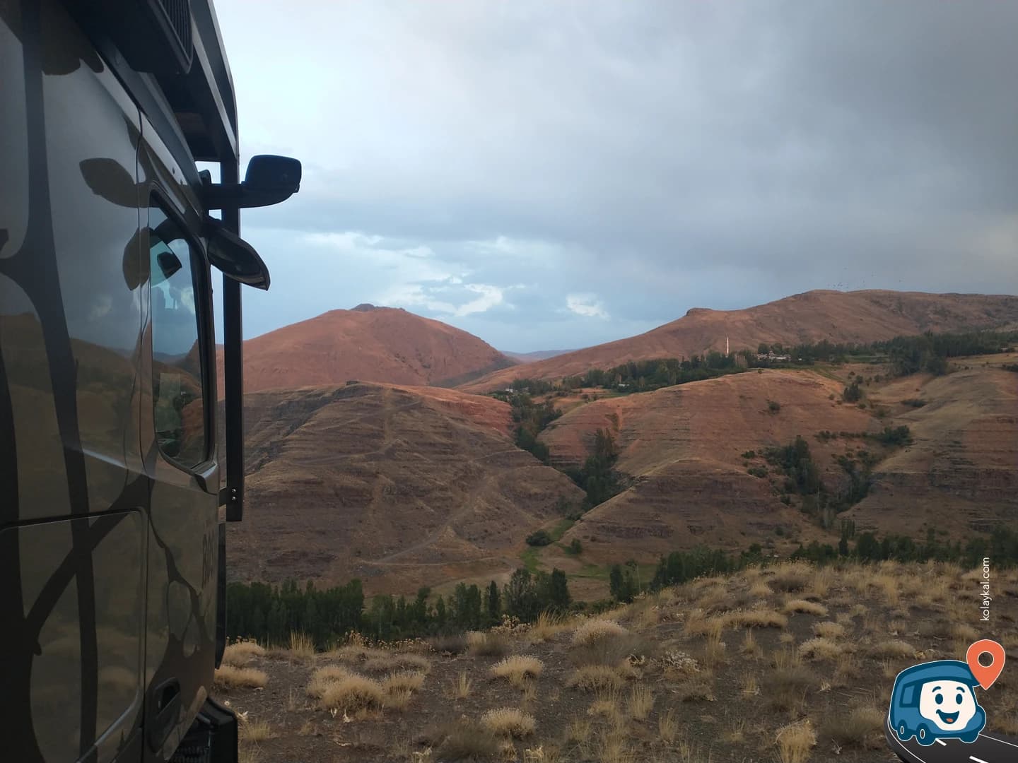 Vadi Manzaralı Vahşi Kamp Yeri - Pazaryolu, Erzurum, foto 1