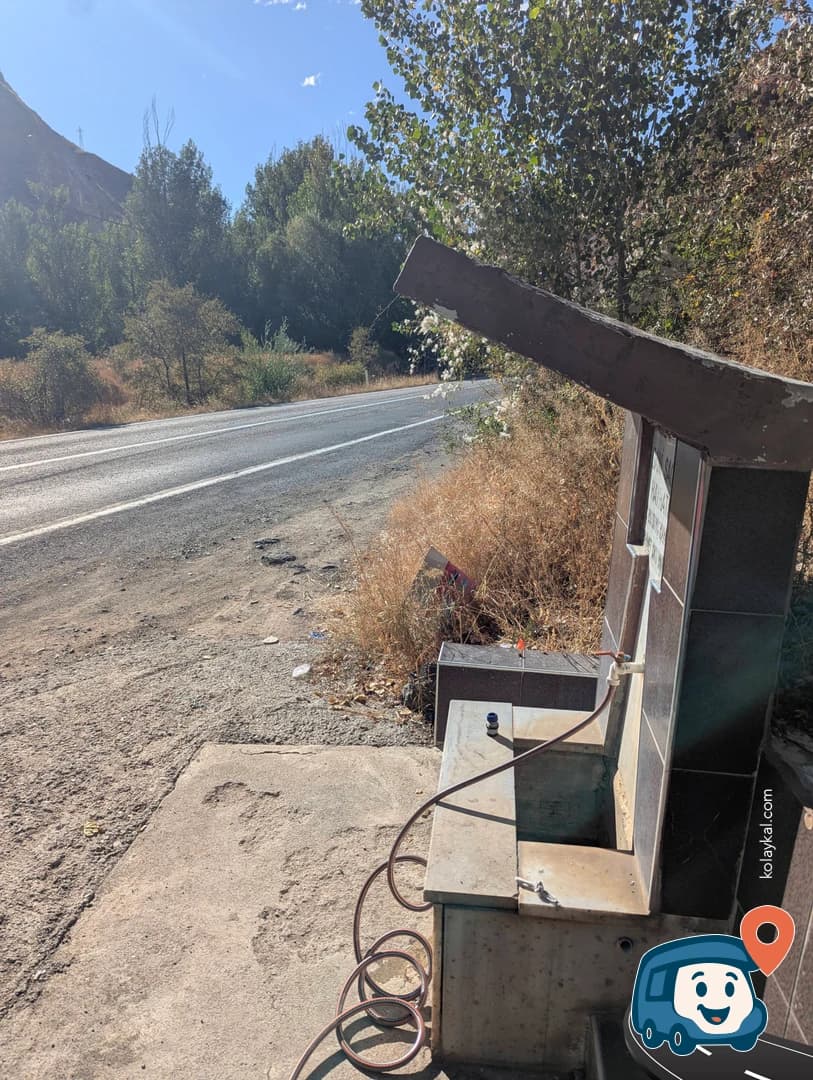 Yol Kenarı Çeşme - Kemah, Erzincan, foto 1