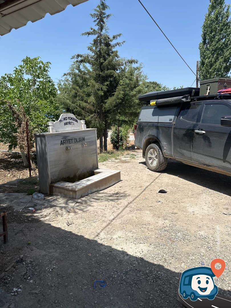Yol Kenarı Su Kaynağı - Gölbaşı, Adıyaman, foto 1