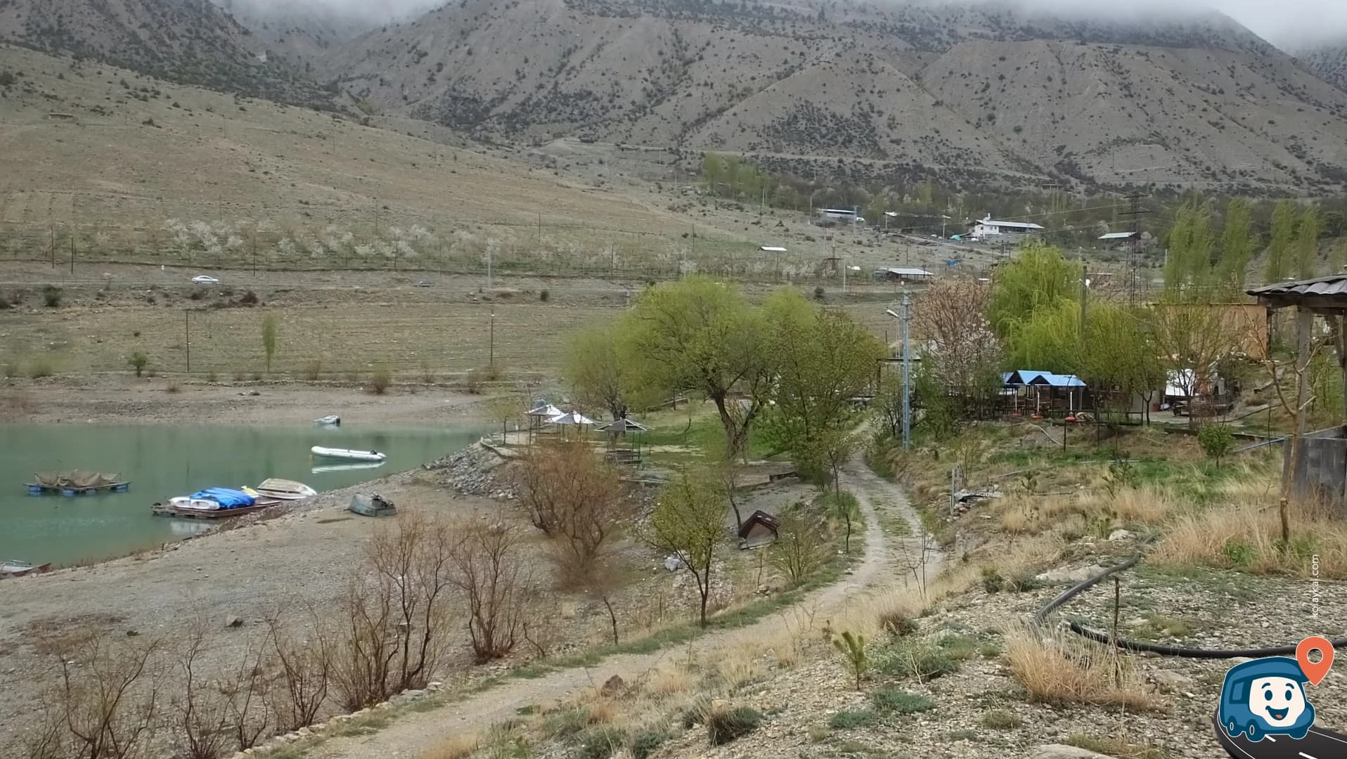 Tortum Gölü Kenarı Kamp Alanı - Uzundere, Erzurum, foto 2