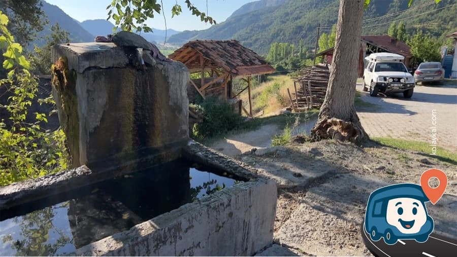 Dağ Köyünde Meydan ve Su Kaynağı - Osmancık, Çorum, foto 5